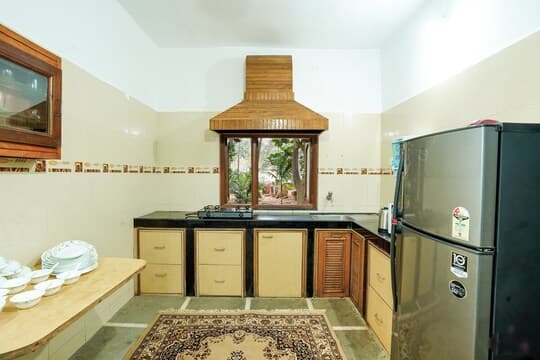 Casa Verde: Comfort by the River | 2BHK - image 5